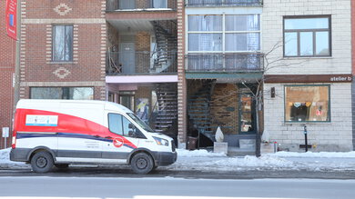 Canon EOS 5D Mark IV Sample Gallery - Studio