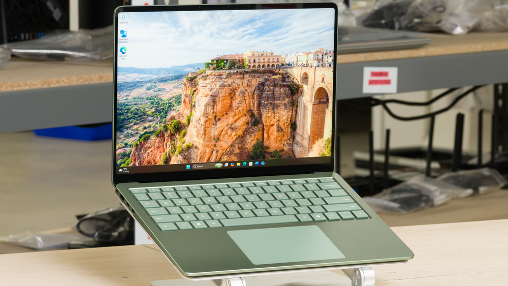 Microsoft Surface Laptop 8th Edition (2026)