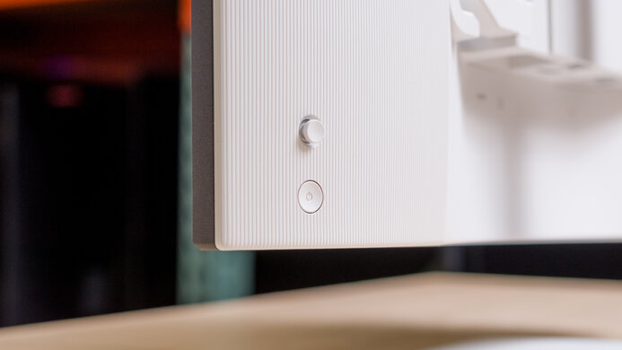 Dell S2725QC Controls Picture