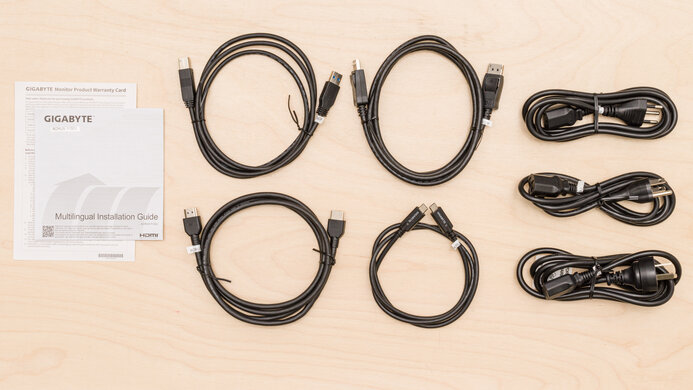 Gigabyte AORUS FI32U In The Box Picture