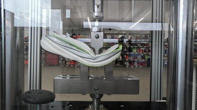 New Balance 1080v15 Forefoot Bending Resistance Picture