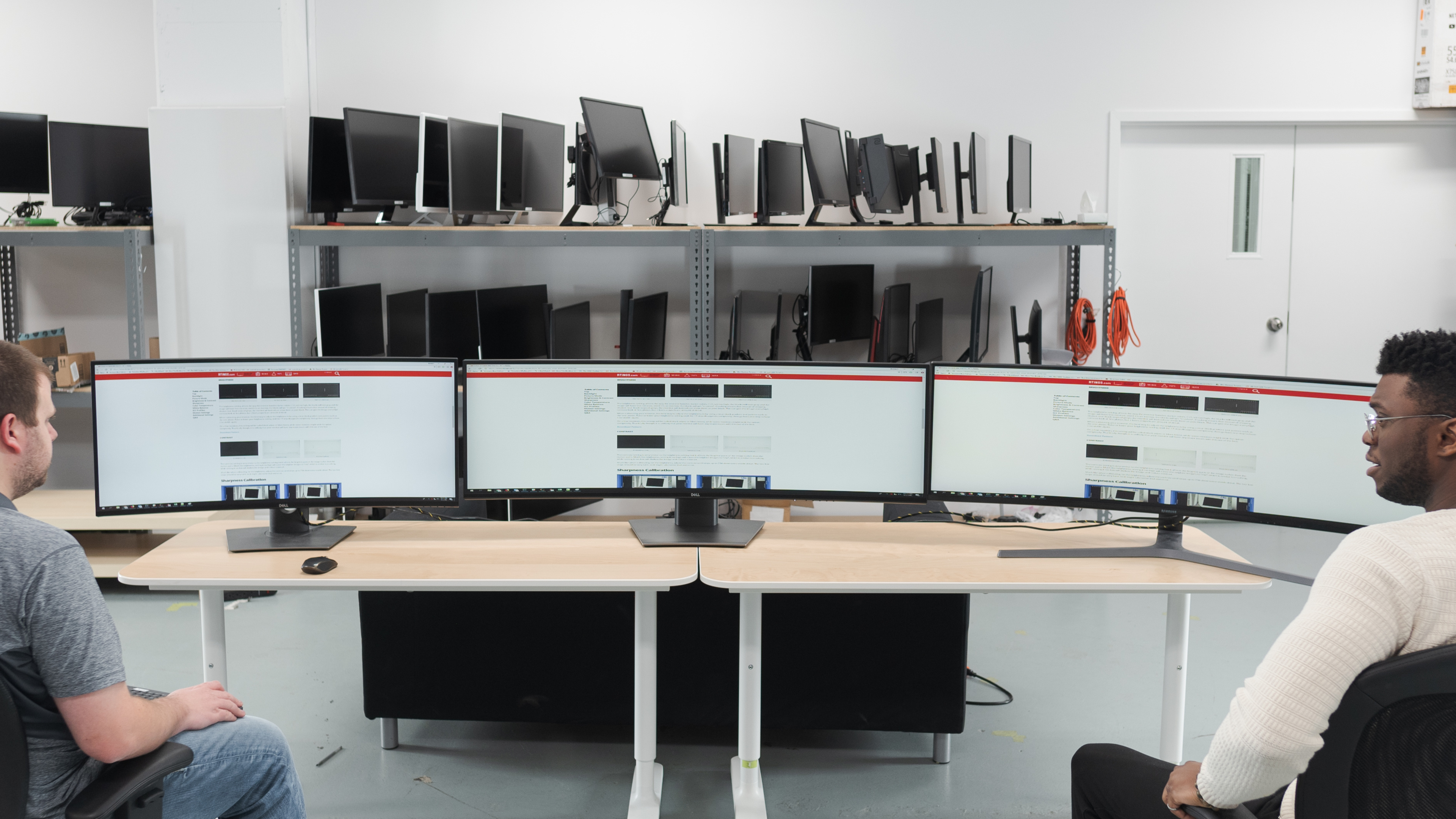 画面新品 DELL U4919DW 2021/1 デル、49型で世界初の5,120×1,440ドット対応曲面液晶 - PC Watch