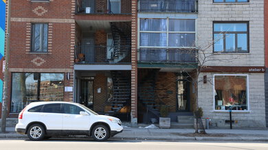 Canon EOS R7 Sample Gallery - Studio