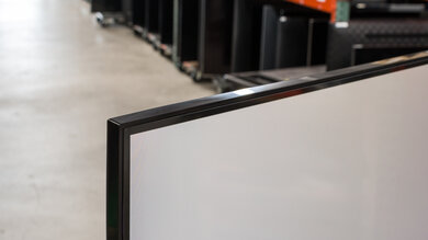 Samsung CU8000 Borders Picture