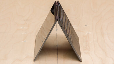 Lenovo Yoga 7i 14 (2021) Hinge Photo