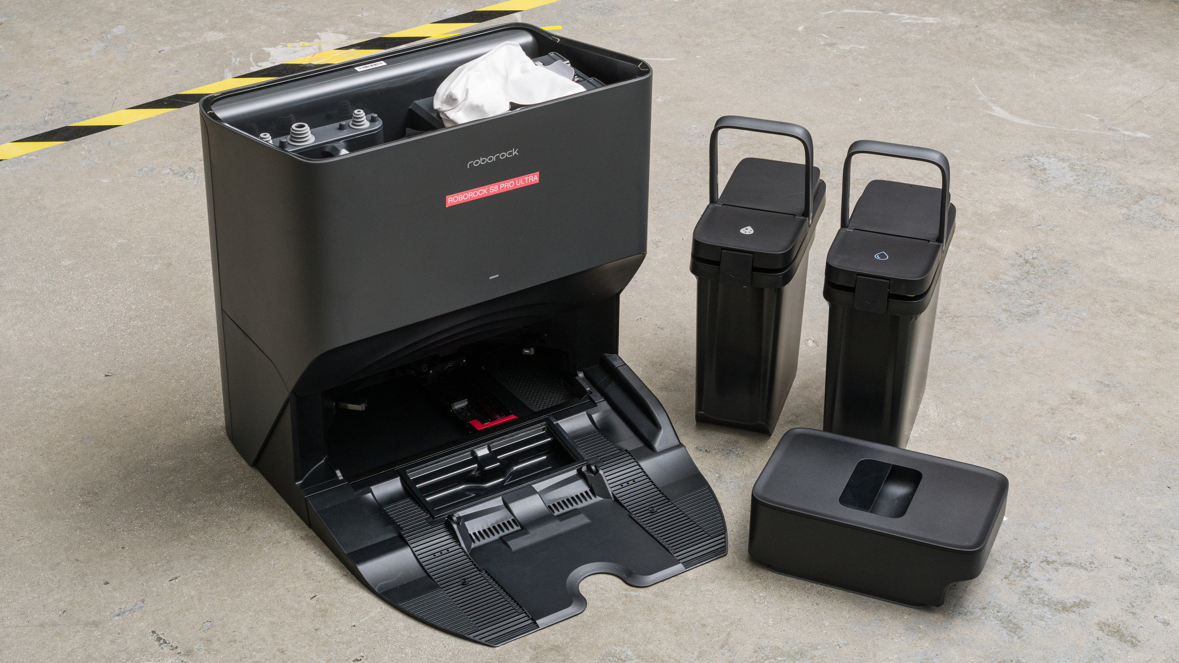 ◆Roborock S8 Pro Ultra S8PU52-04 T Amazon.com - roborock S8 Pro Ultra Robot Vacuum and Mop, Auto