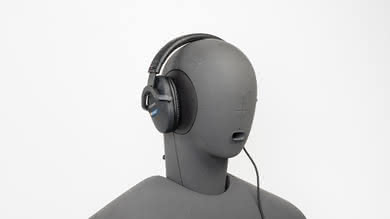 Sony MDR-7520 Angled Picture