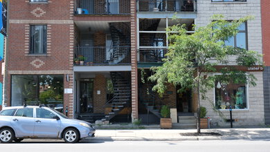 Fujifilm X-S20 Sample Gallery - Studio