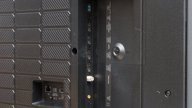 Hisense 75U8N Side Inputs Picture