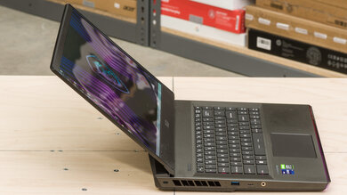 MSI Raider GE67 HX (2022) Hinge Photo