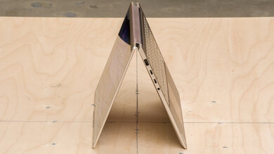 Lenovo Yoga 9i 14 (2021) Hinge Photo