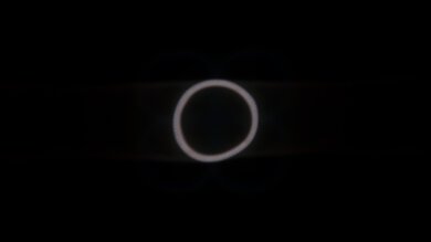 TCL QM7K Ring Light Picture