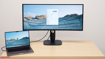 Dell Alienware AW3425DW Display Picture