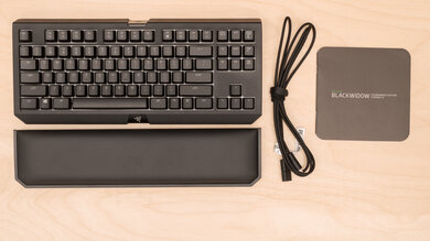 Razer BlackWidow Tournament Edition Chroma V2 Bundle Picture