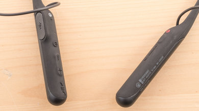 Sony WI-C600N Wireless Controls Picture