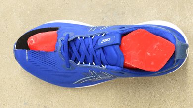 ASICS GEL-KAYANO 33 Toe Clearance Photo