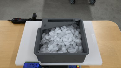 Café CGE29DP2TS1 Full Ice Cube Tray Photo
