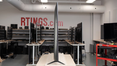 LG UM8070 Thickness Picture