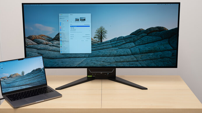 Corsair XENEON FLEX 45WQHD240 Display Picture