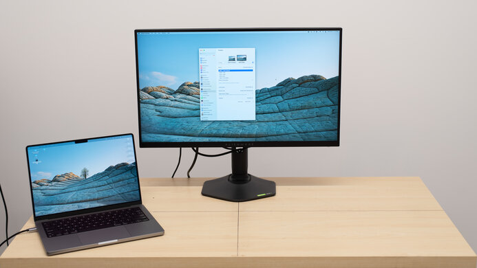 Dell Alienware AW2724DM Display Picture