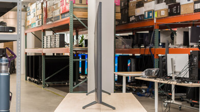 Samsung TU690T Thickness Picture