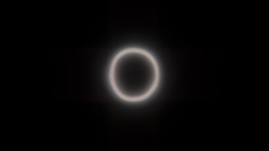 Samsung DU7200 Ring Light Picture