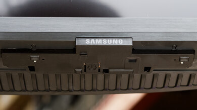 Samsung DU6900 Controls Picture