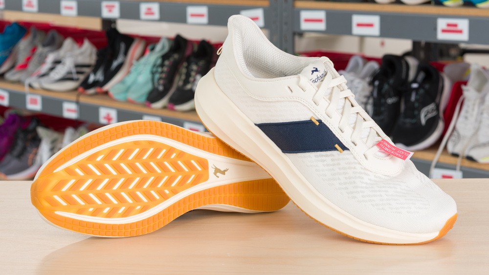 Tracksmith Eliot Runner