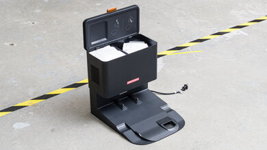 iRobot Roomba j7+ Station Photo