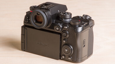 Panasonic LUMIX S1RII Build Quality Picture