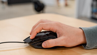 Logitech G402 Hyperion Fury Claw Grip Picture