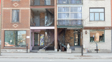 Nikon COOLPIX A1000 Sample Gallery - Studio