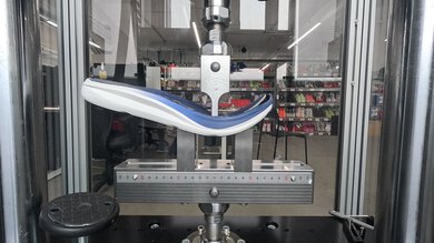 Altra Escalante 5 Forefoot Bending Resistance Picture