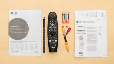 LG SK9000 In The Box Picture