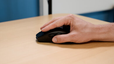 Dell Alienware AW310M Fingertip Grip Picture