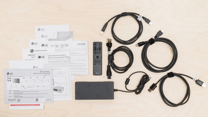 LG 27GS95QE-B In The Box Picture