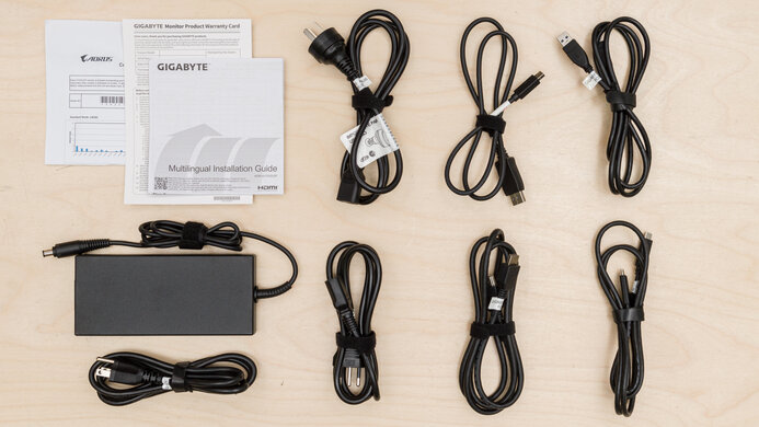 Gigabyte AORUS FO32U2P In The Box Picture