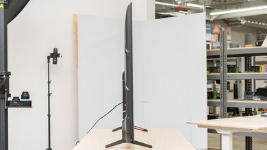 Hisense QD6/QD65NF QLED Thickness Picture