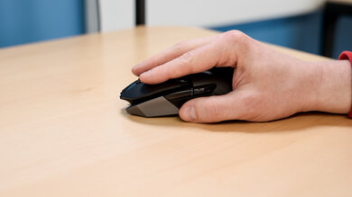 Logitech G900 Chaos Spectrum Fingertip Grip Picture