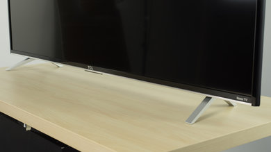 TCL US5800 Stand Picture