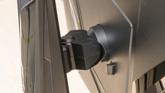 Gigabyte AORUS FI32U Ergonomics Picture