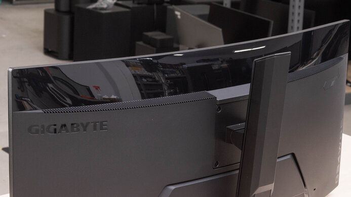 Gigabyte G34WQC Build Quality Picture