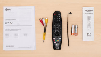 LG SM8600 In The Box Picture