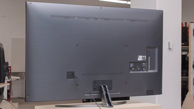 LG SM9970 8k Back Picture