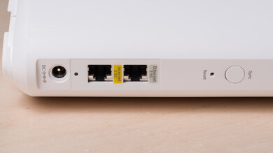 NETGEAR Orbi 370 Ports Photo