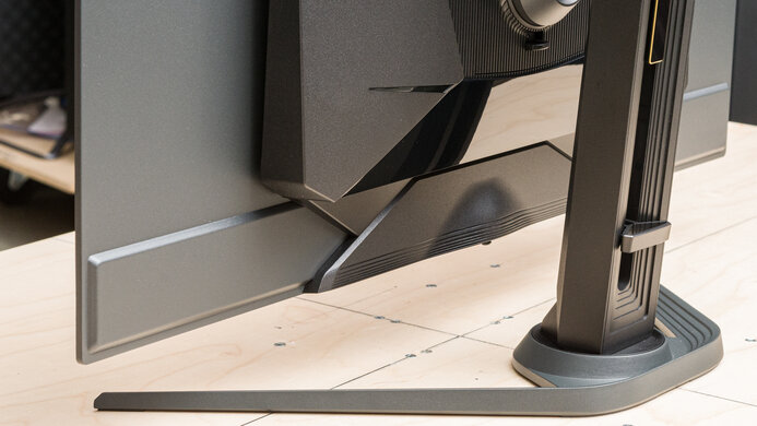 Gigabyte AORUS FO32U2P Build Quality Picture