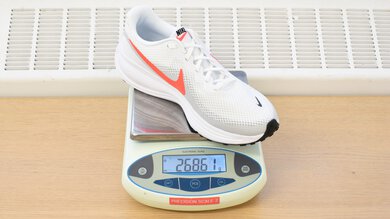 Nike Revolution 8 Left Shoe Weight Photo