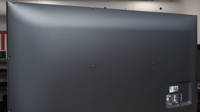 LG UM8070 Build quality picture