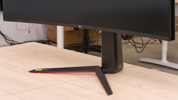 LG 38GN950-B Stand Picture