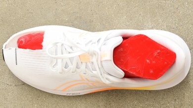 ASICS GT-1000 15 Toe Clearance Photo